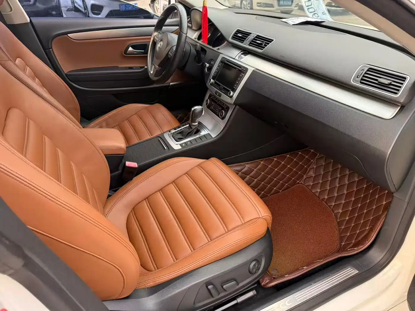 Volkswagen FAW-Volkswagen CC 2012 Model 2.0TSI Premium фото 5