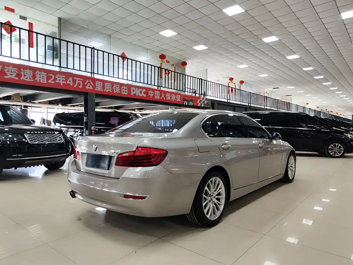 BMW 5 Series 2014 525Li Luxury Design Package фото 24