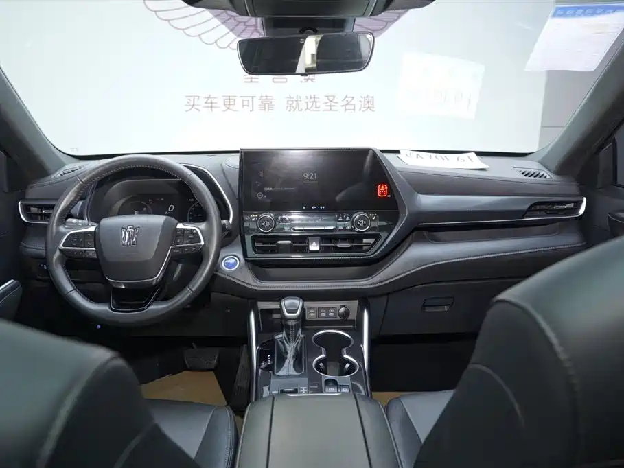 Toyota Crown Kluger 2022 2.5L HEV 4WD Premium Edition фото 21