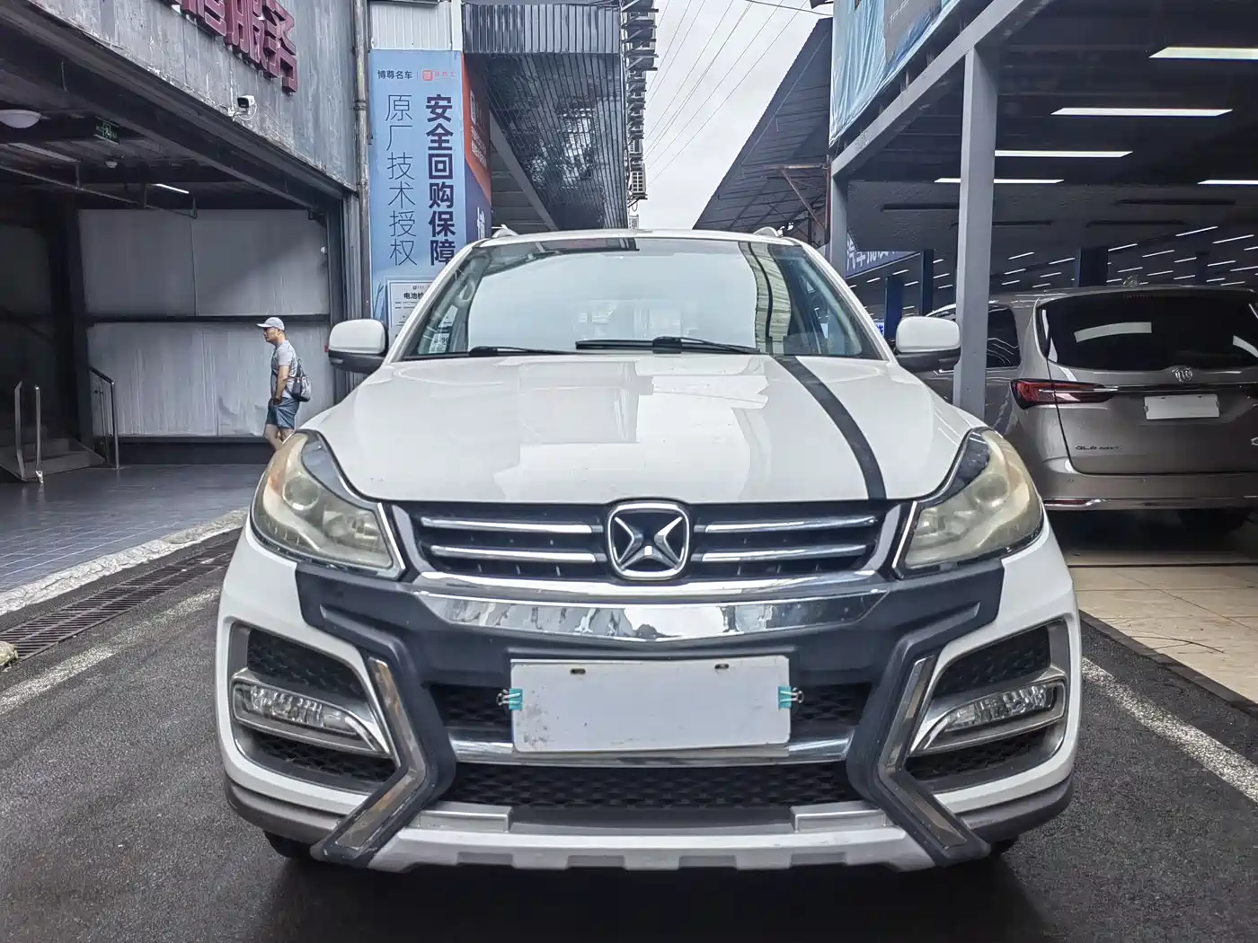 Jiangling Yusheng S350 2015 2013 2.4T Automatic 2WD Diesel Premium Luxury 5-seater
