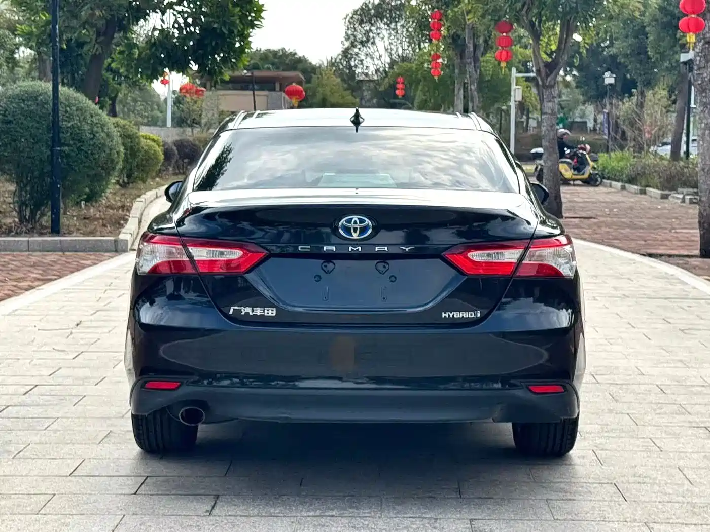 Toyota Camry 2021 Hybrid 2.5HS Fashion Edition фото 4