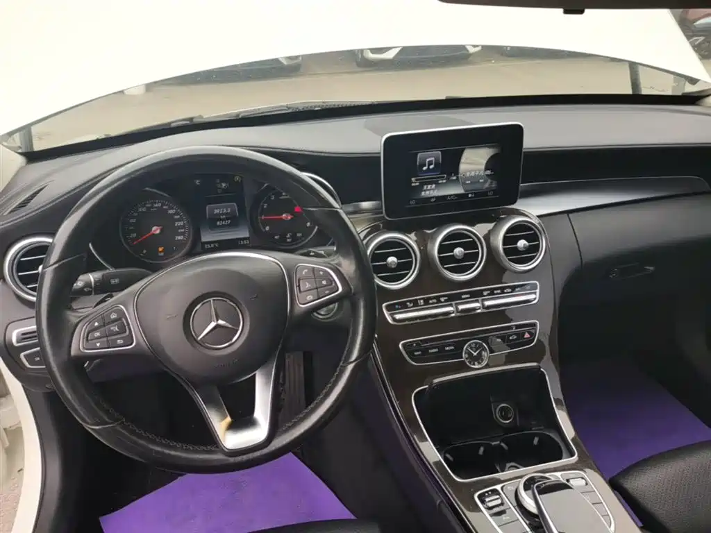 Mercedes-Benz C-Class 2016 2015 C 200 L 4MATIC