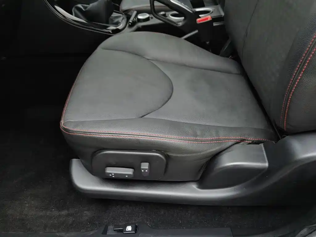 Landwind X8 2015 2015 Explorer Edition 2.0T Diesel 4X4 Premium Luxury