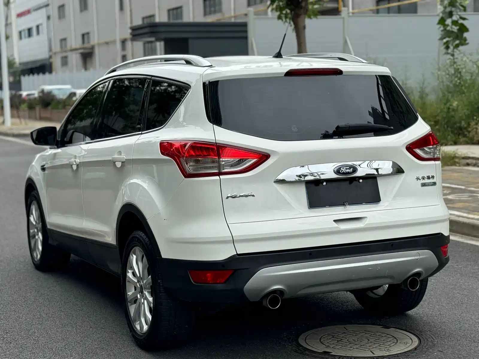 Photo 8 - Ford Kuga