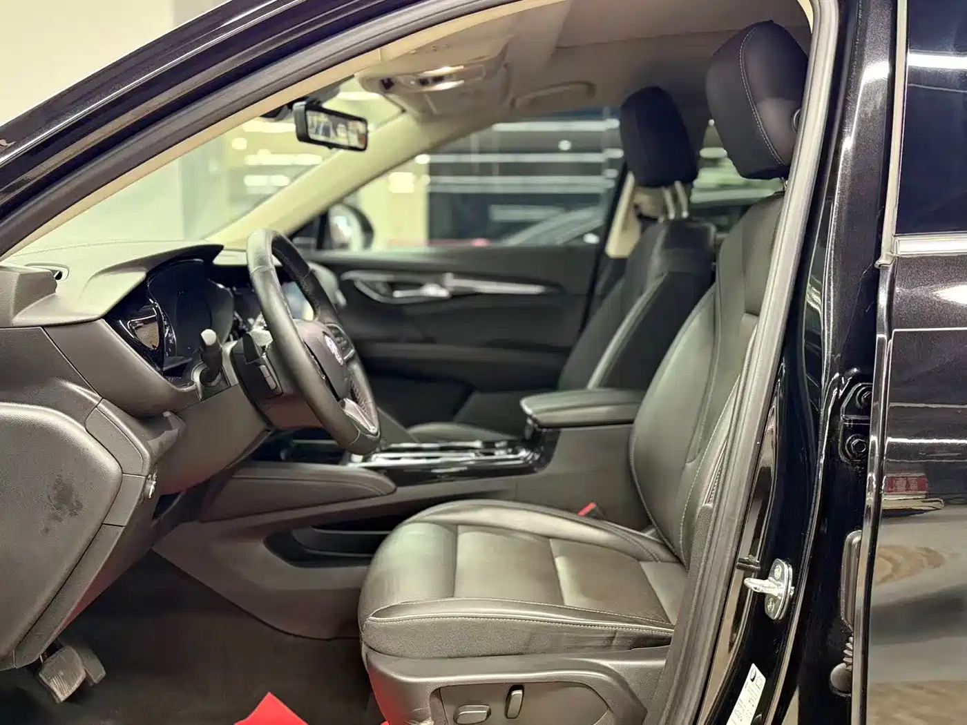 Фото 6 - Buick Envision Plus