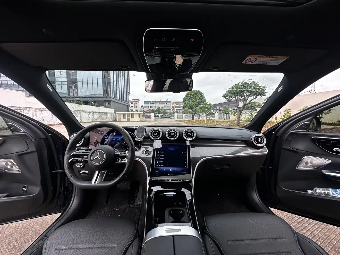 Mercedes-Benz C-Class 2025 Facelift C 260 L Night Sport Edition фото 17