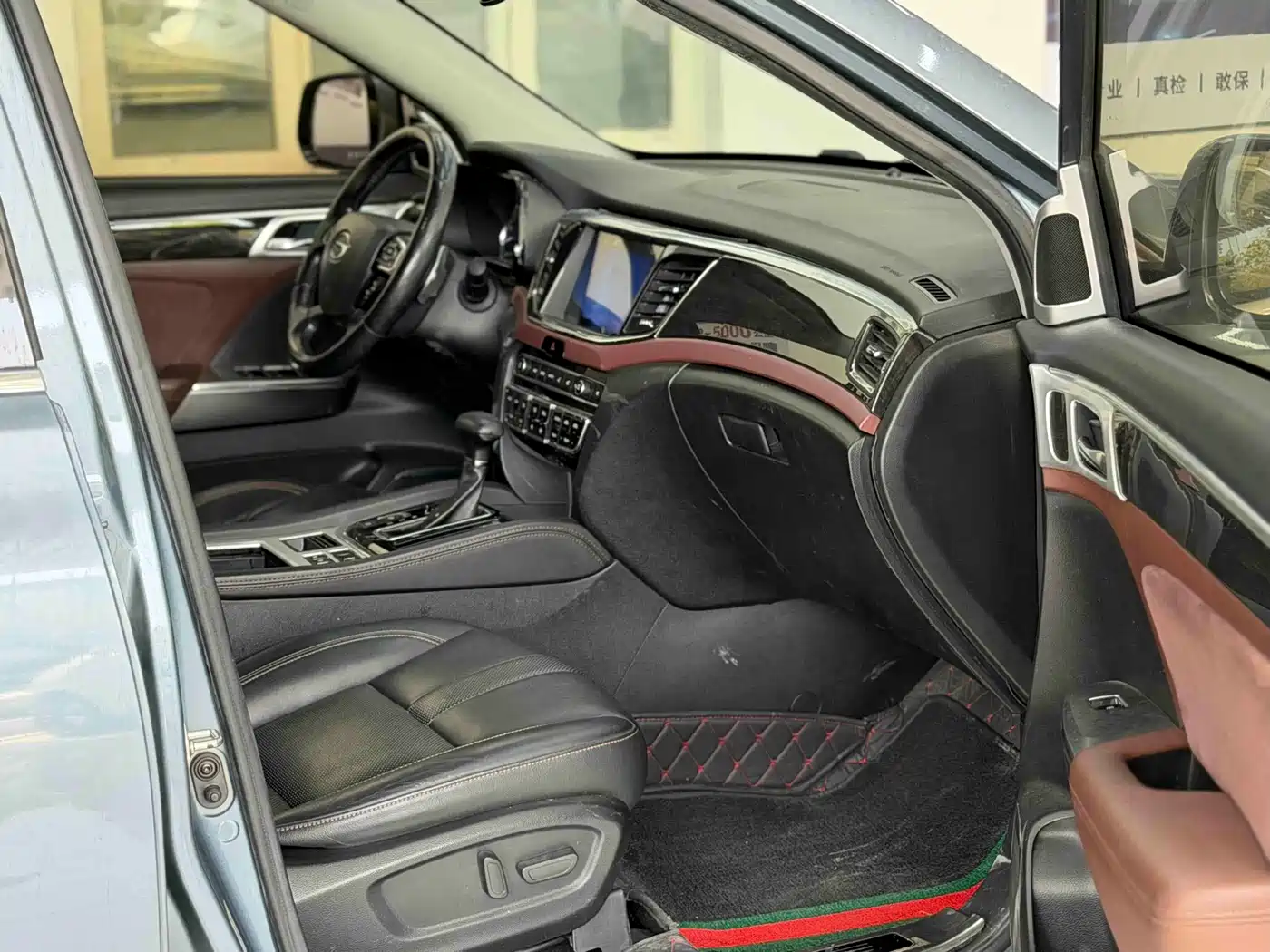GAC Trumpchi Trumpchi GS8 2017 320T 2WD Luxury Smart Connect (7-seater) фото 12