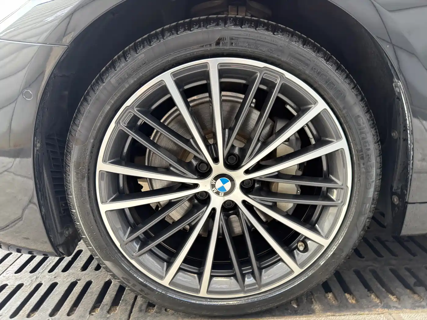 BMW 5 Series 2019 Facelift 530Li Leading M Sport Package фото 14