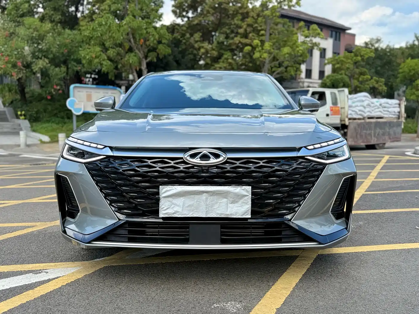CHERY ARRIZO 8