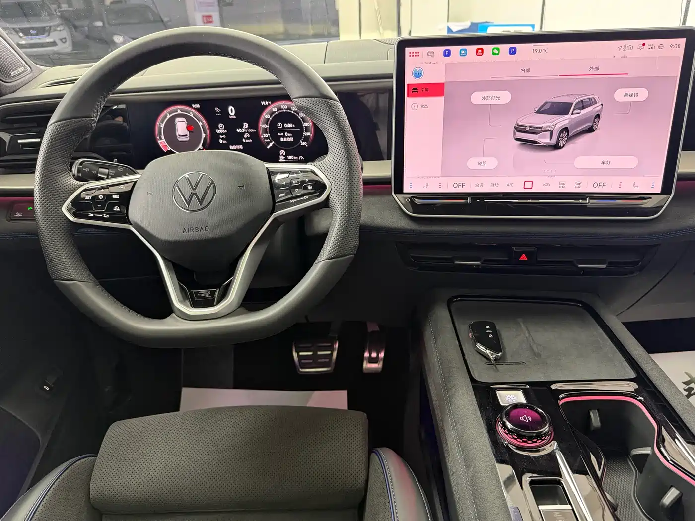 Volkswagen Teramont 2025 Teramont Pro 450TSI 4WD Summit Edition фото 9