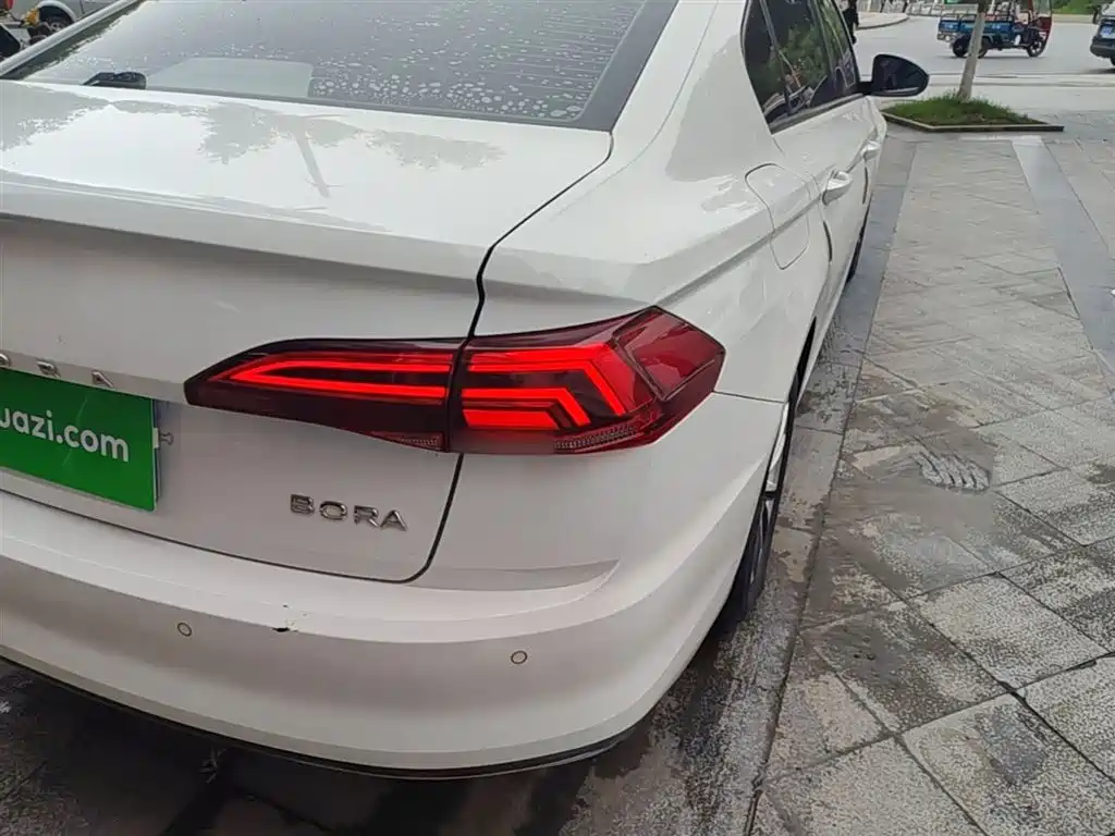 Volkswagen Bora 2021 1.5L Automatic Elite Smart Edition фото 8