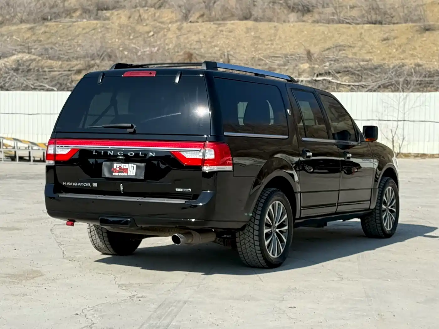 LINCOLN NAVIGATOR