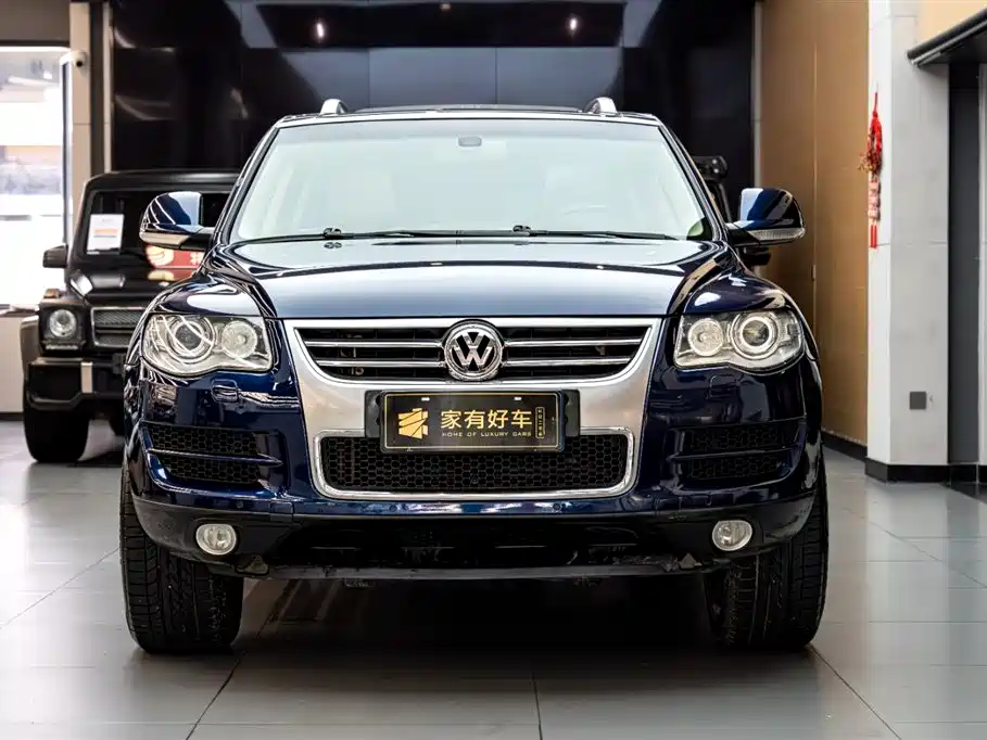 Volkswagen Touareg 2010 3.6 Limited Luxury Edition фото 2