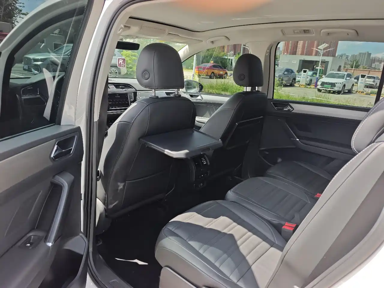 Volkswagen Touran 2021 2021 Touran L 280TSI DSG Cross Edition 7-seater