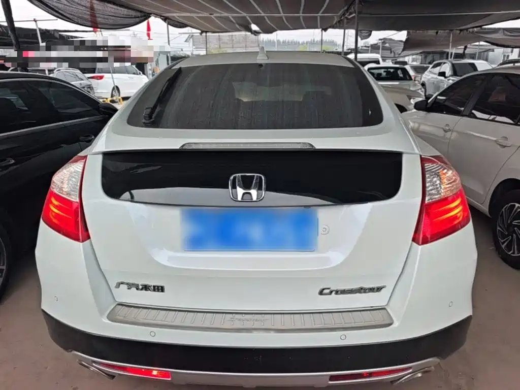 Photo 6 - Honda Crosstour