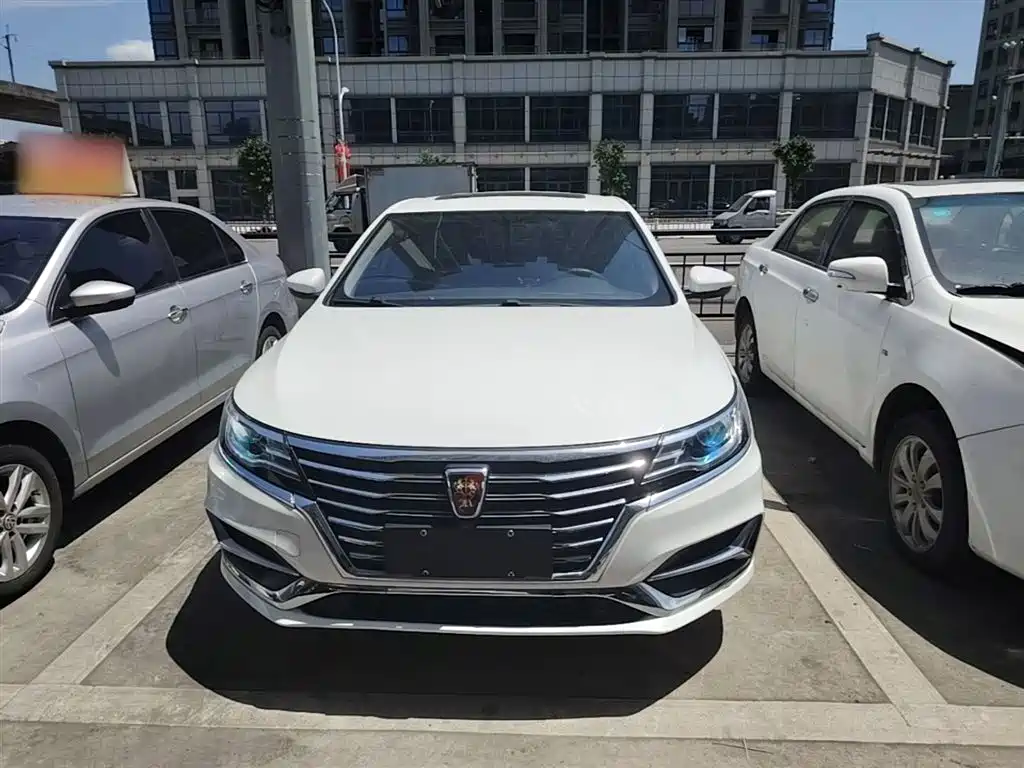 Roewe i6 2019 2020 PLUS 1.6L Manual 4G Connected Glory Flagship Edition