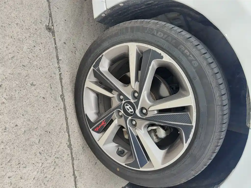 Hyundai Elantra 2016 Model 1.6L Automatic Smart Elite фото 23