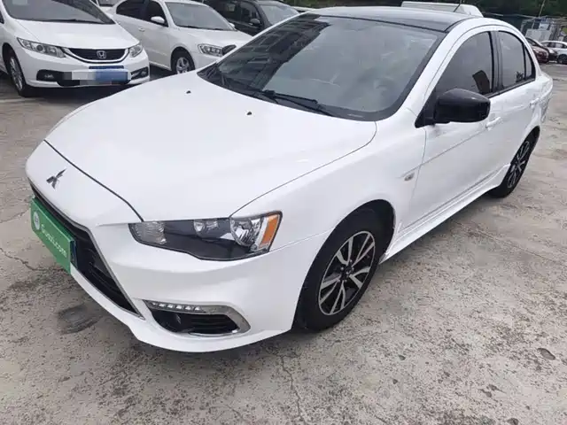 Mitsubishi Lancer EX 2016 1.8L CVT Black & White Replica