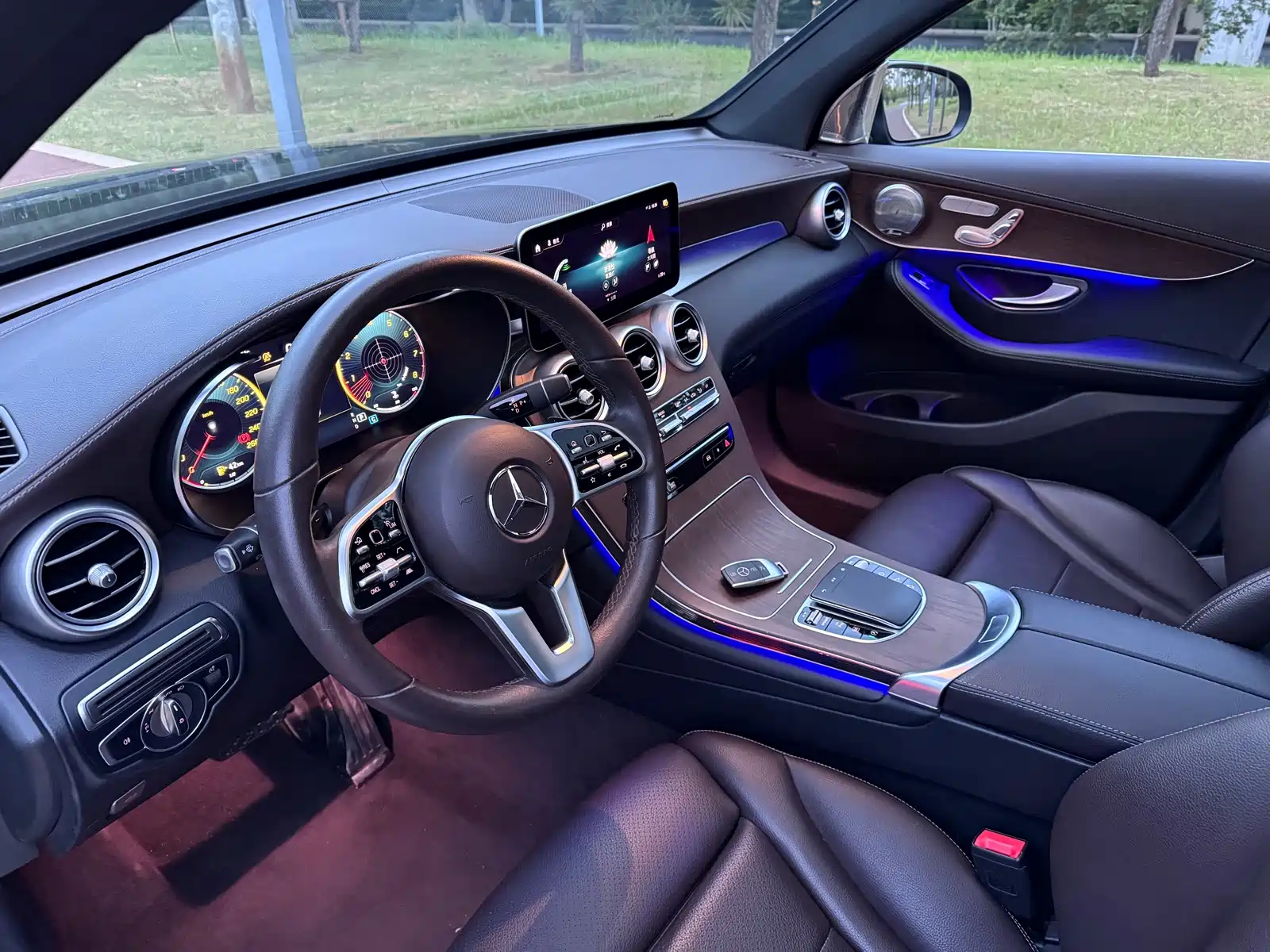 Фото 4 - Mercedes-Benz GLC