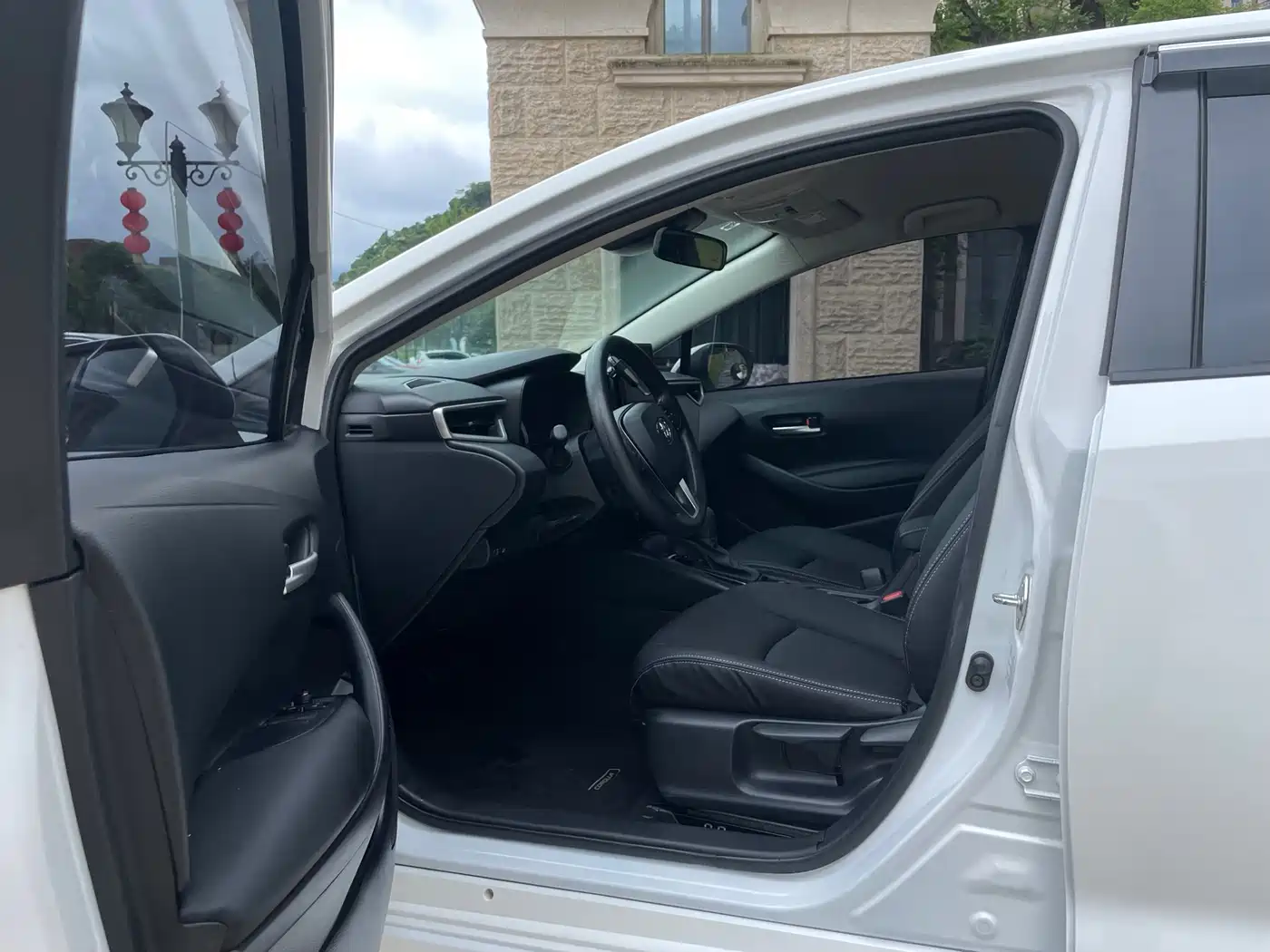 Toyota Corolla 2022 TNGA 1.5L CVT Pioneer Edition фото 4