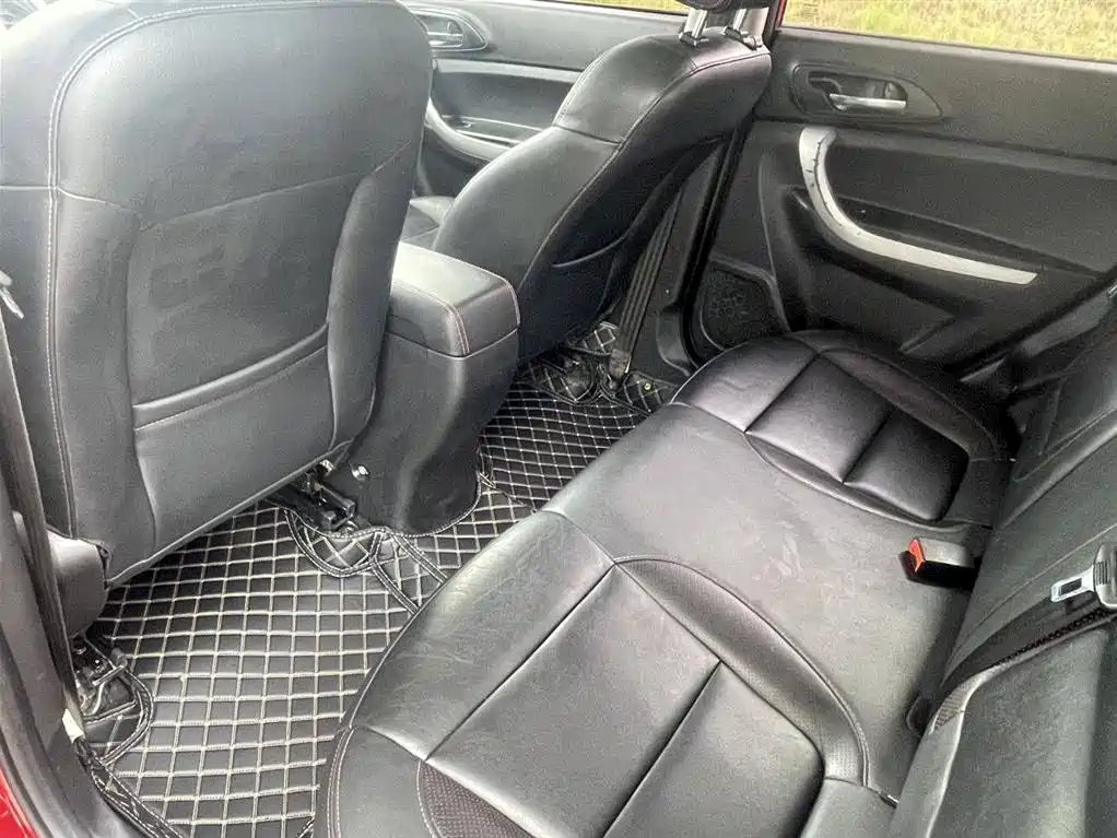 Photo 7 - Changan CS35