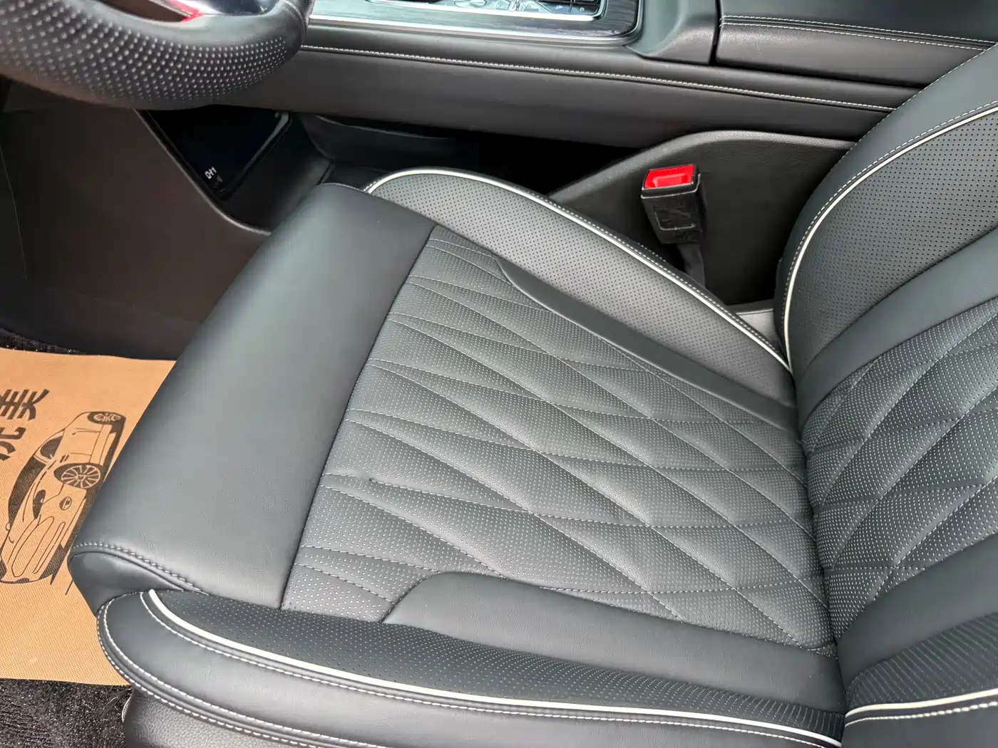 GAC Trumpchi Trumpchi GS8 2022 Pilot Series 2.0TGDI 2WD Premium Edition (7-Seater) фото 21