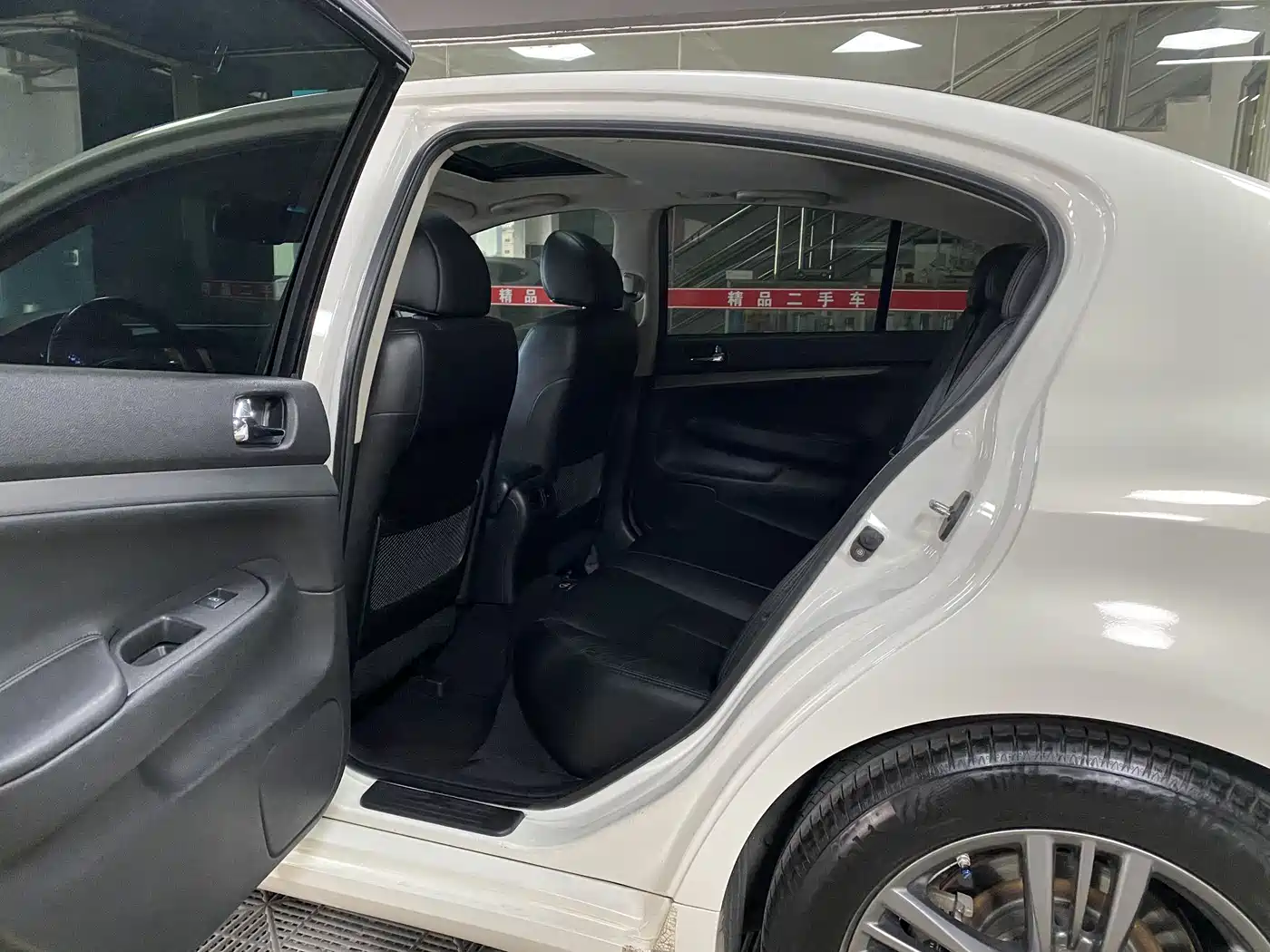 Infiniti G Series 2014 2013 G25 Sedan Luxury Sport Edition