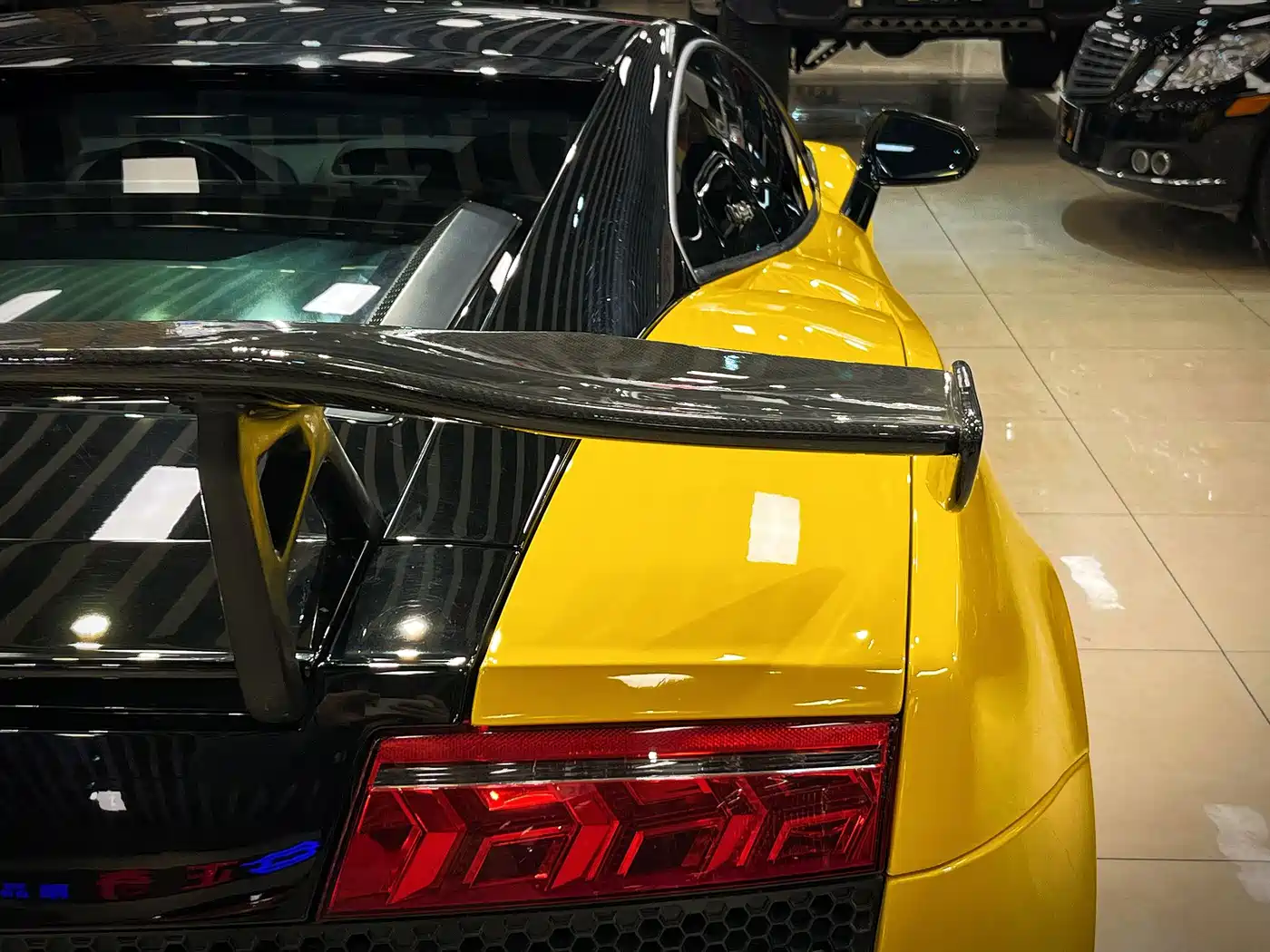 Lamborghini Gallardo 2013 2011 Lamborghini Gallardo LP 560-4 Bicolore