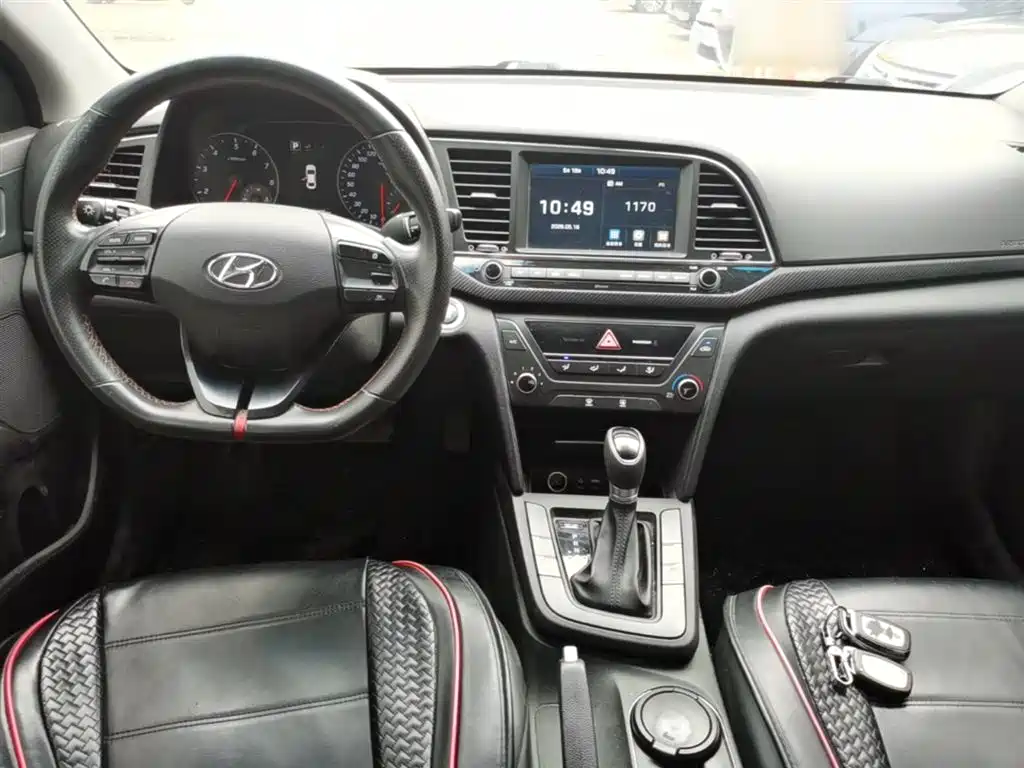 Hyundai Elantra 2018 1.4T DCT Dynamic·Vitality Model фото 10
