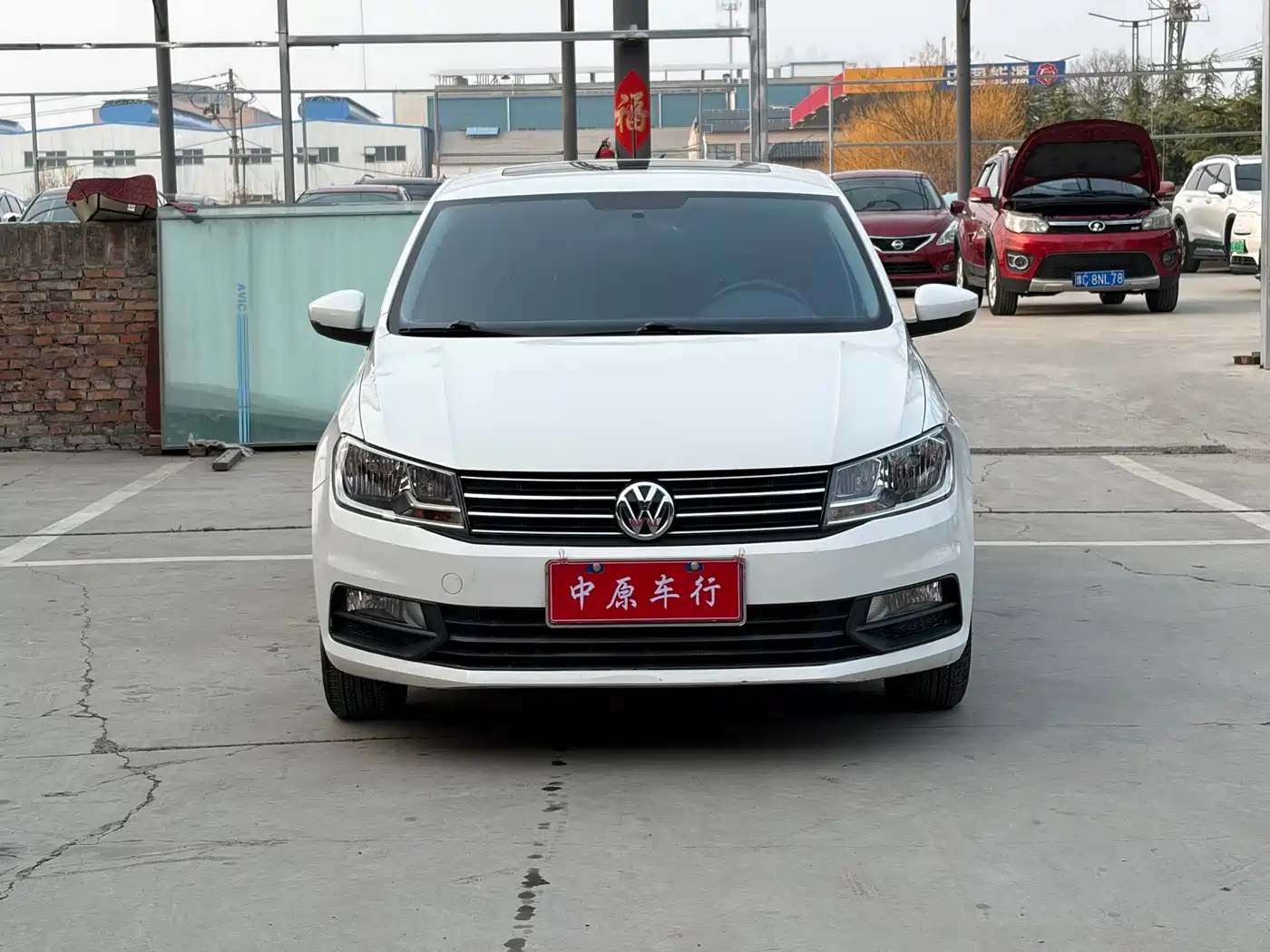 Volkswagen Santana 2015 Gran Santana 1.6L Automatic Luxury фото 2