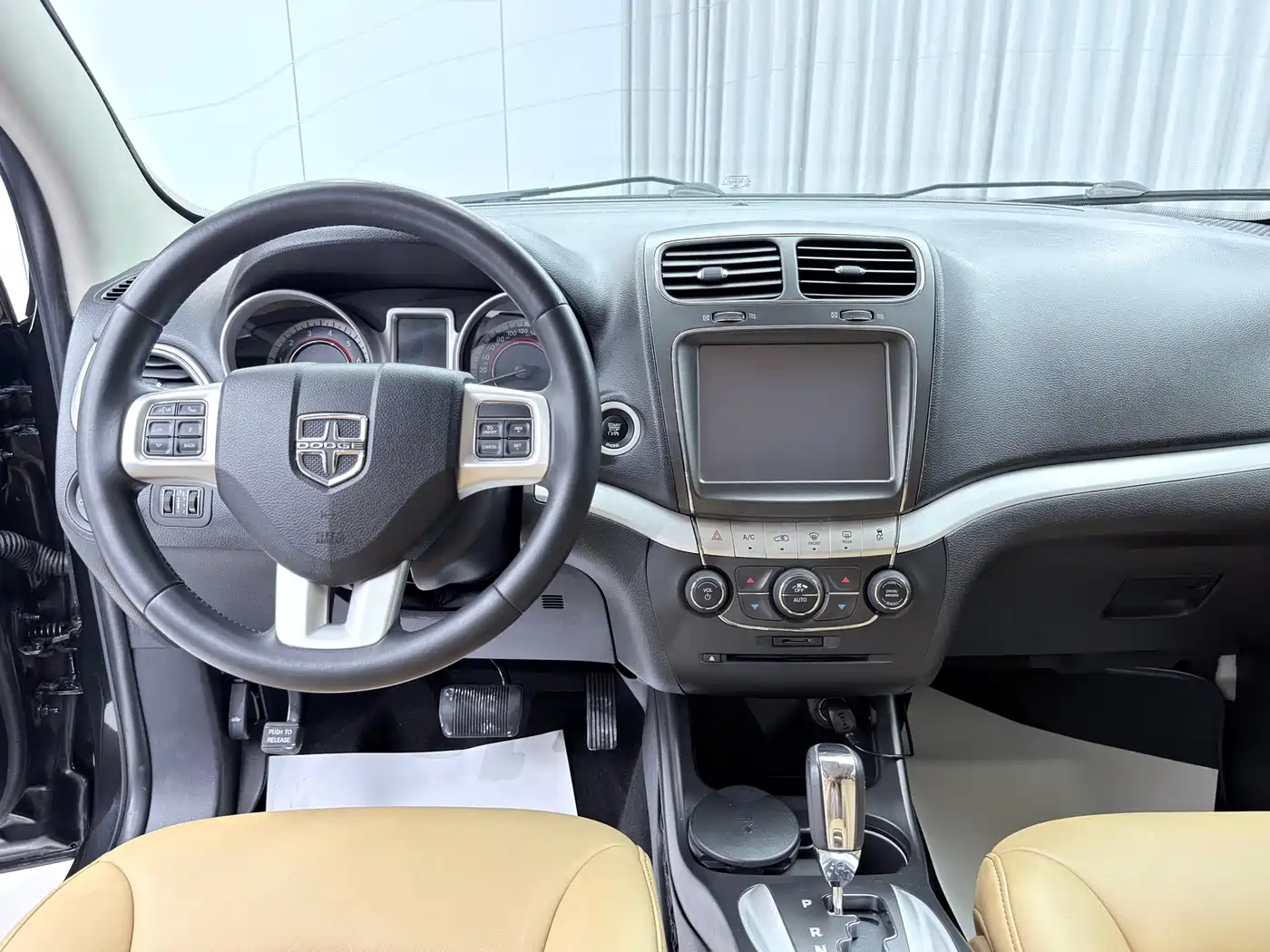 Dodge Journey 2013 2013 Model 2.4L 2WD Premium Edition