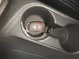Фото 9 - Hyundai Elantra