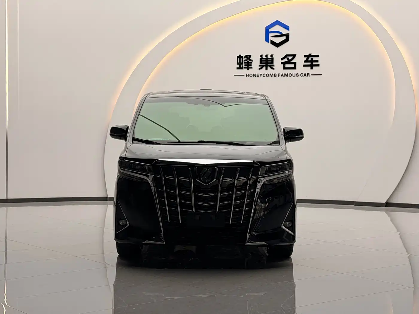 Toyota Alphard 2018 Facelift 3.5L Premium Edition фото 2