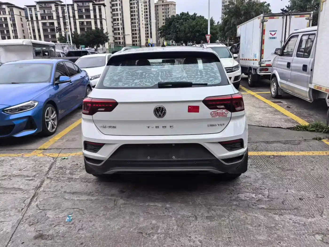 VOLKSWAGEN T-ROC EXPLORING SONGS