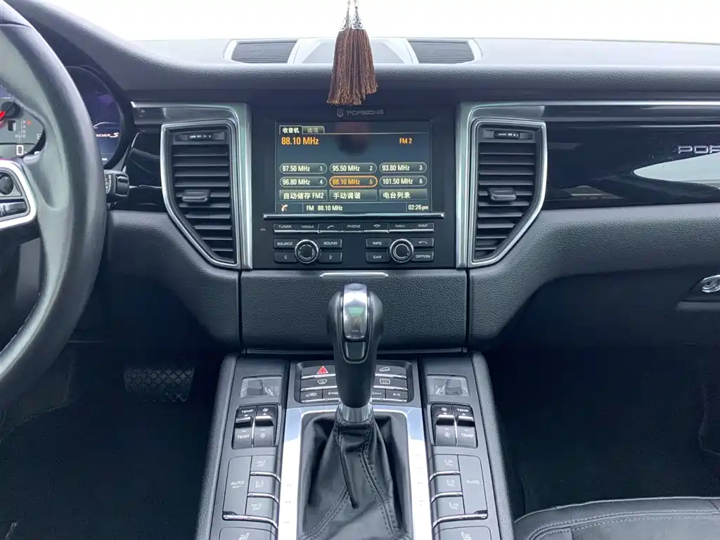 Porsche Macan 2016 Macan S 3.0T фото 20