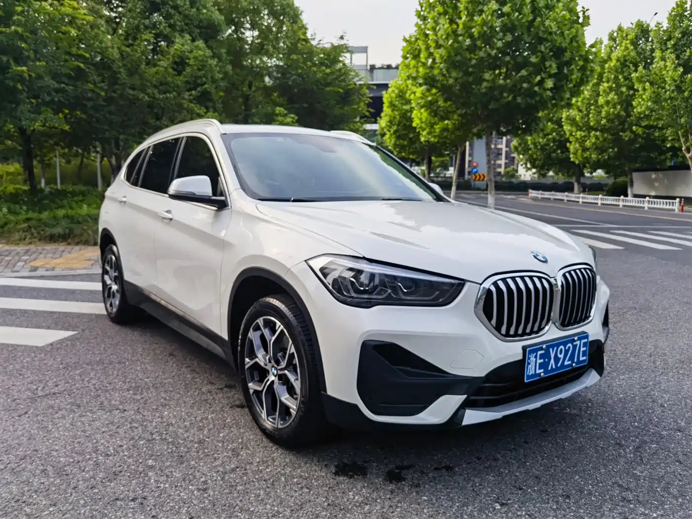 BMW X1 2022 sDrive25Li Leading фото 5