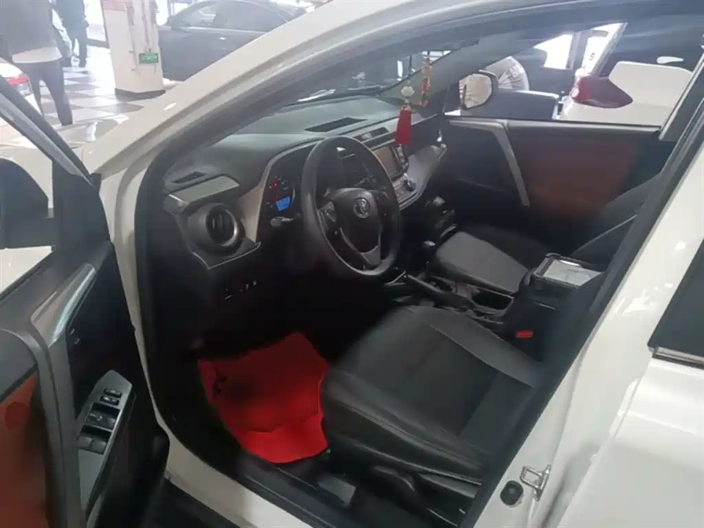 Toyota RAV4 Rongfang 2019 2.0L CVT 2WD Trend Edition China VI фото 15