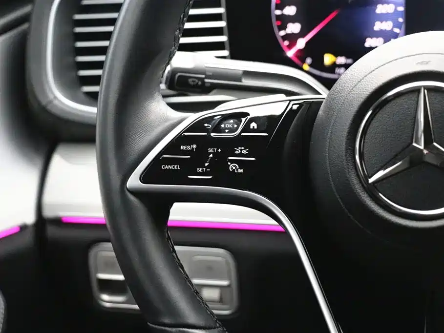 Mercedes-Benz GLE Coupe 2024 GLE 450 4MATIC Coupe SUV Fashion фото 23