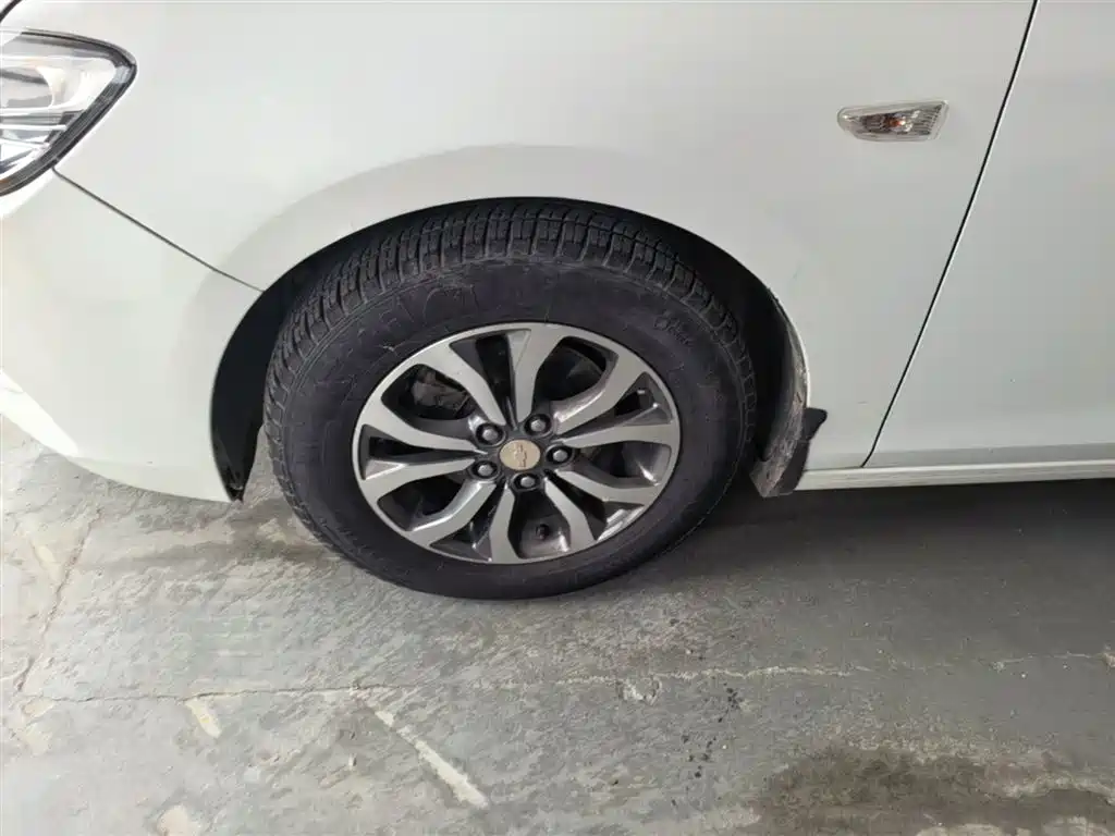 Chevrolet Cavalier 2019 320 Auto Sunroof Enjoyment Edition фото 23