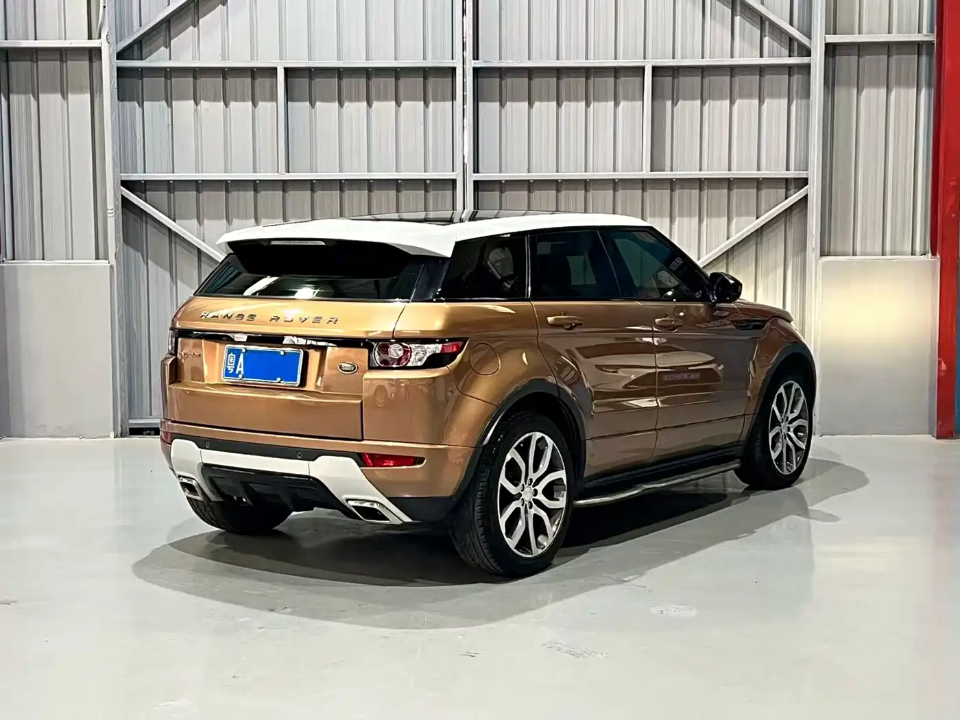 Land Rover Range Rover Evoque (Import) 2014 2.0T 5-door Brilliance Sport фото 7