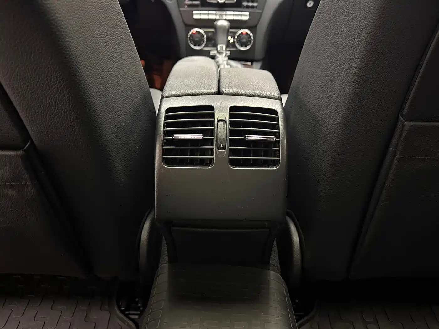 Mercedes-Benz C-Class 2013 C 260 Elegance Grand Edition фото 22