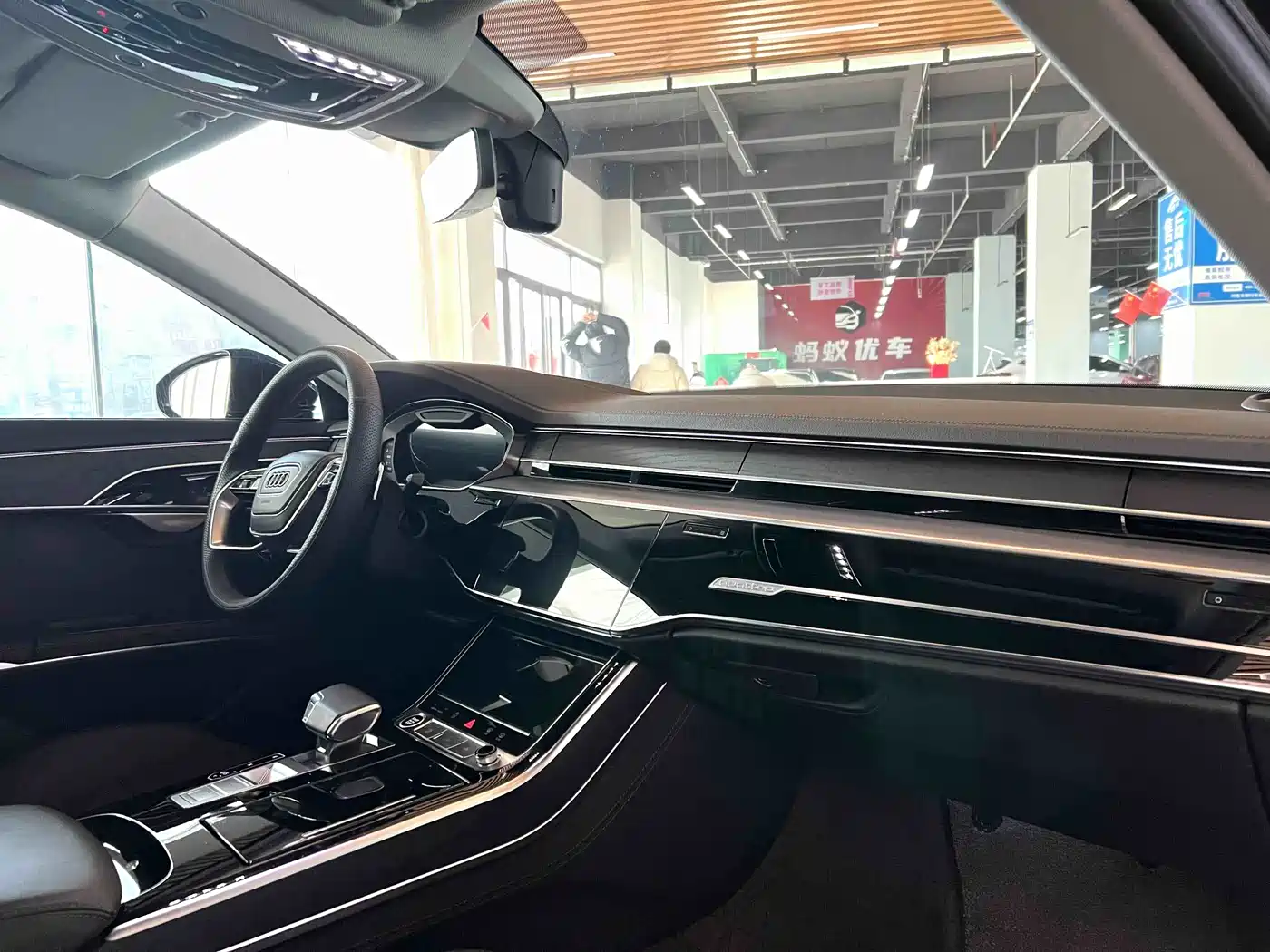 Audi A8 2025 A8L 50 TFSI quattro Exclusive Selection фото 7