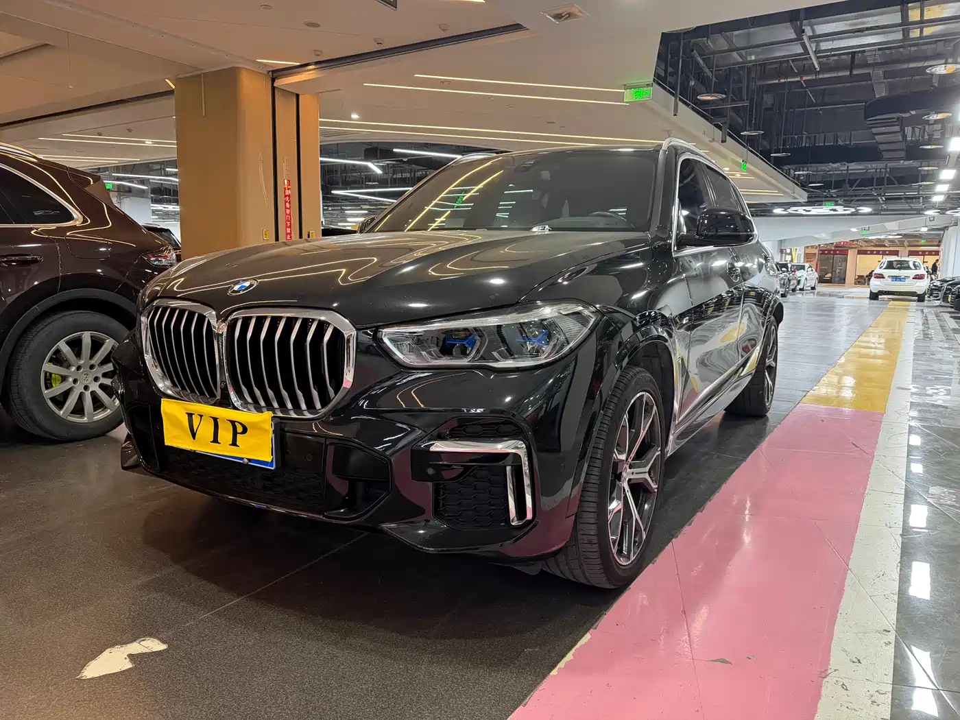 BMW X5 2022 xDrive 40Li Premium M Sport Package