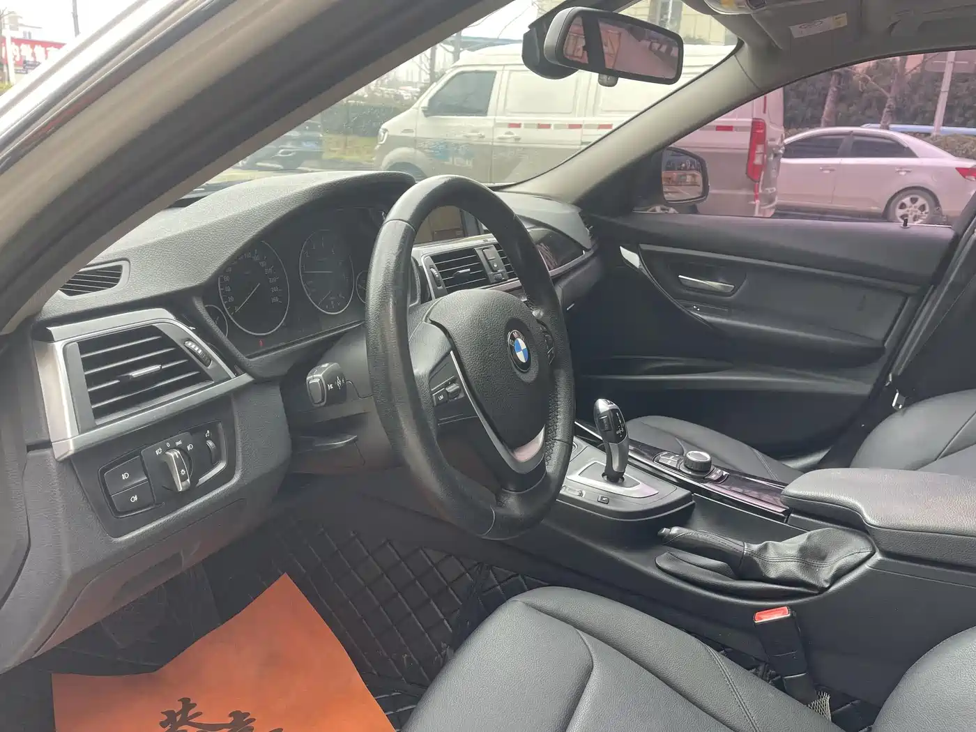 BMW 3 Series 2017 320Li Fashion фото 16