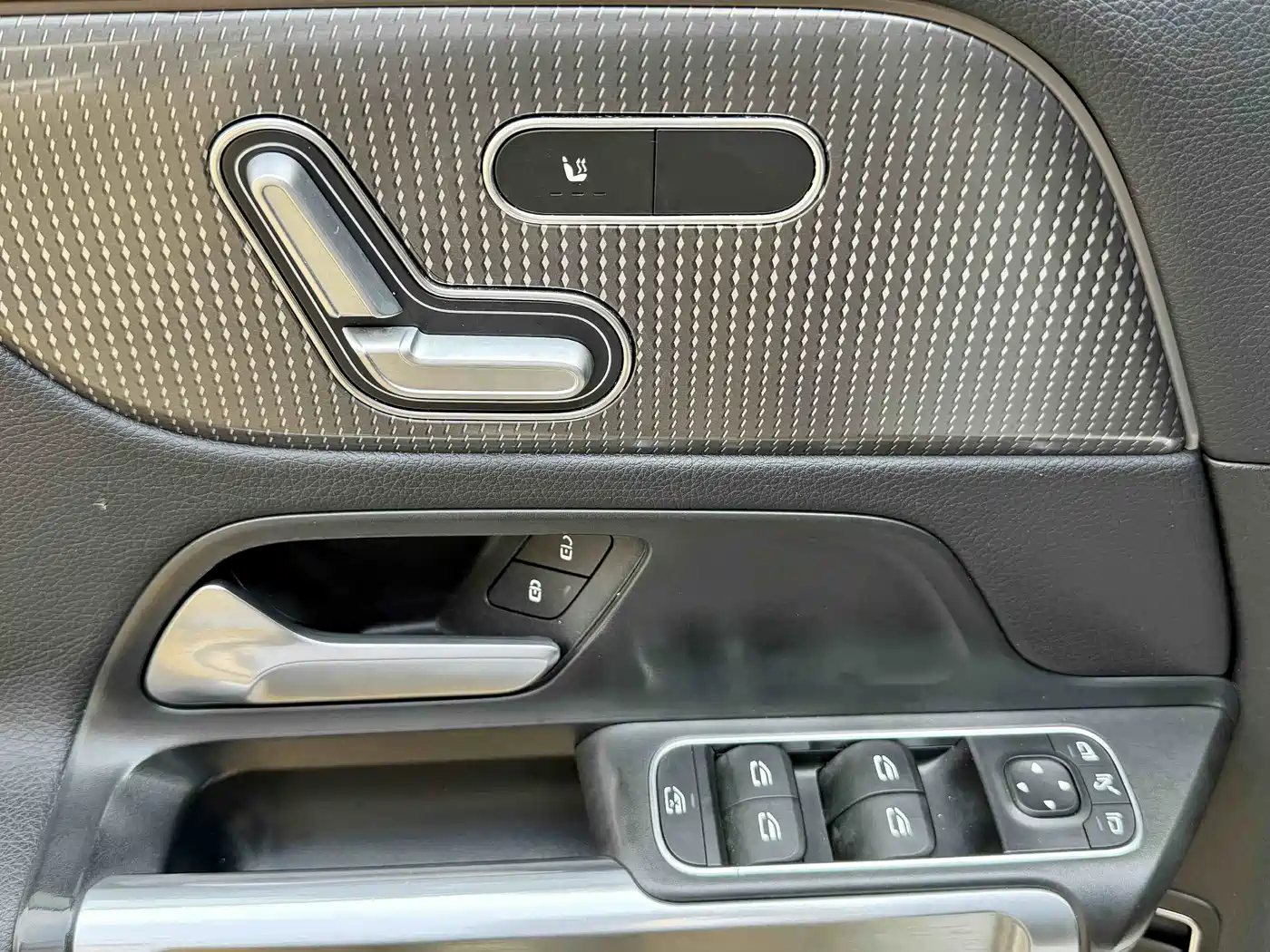 Mercedes-Benz GLB 2022 Model GLB 200 Fashion Edition фото 8