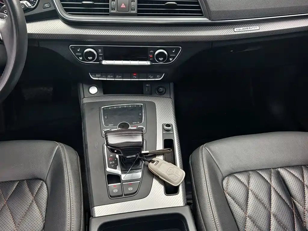 Audi Q5L 2018 45 TFSI Exclusive Fashion (China V) фото 15
