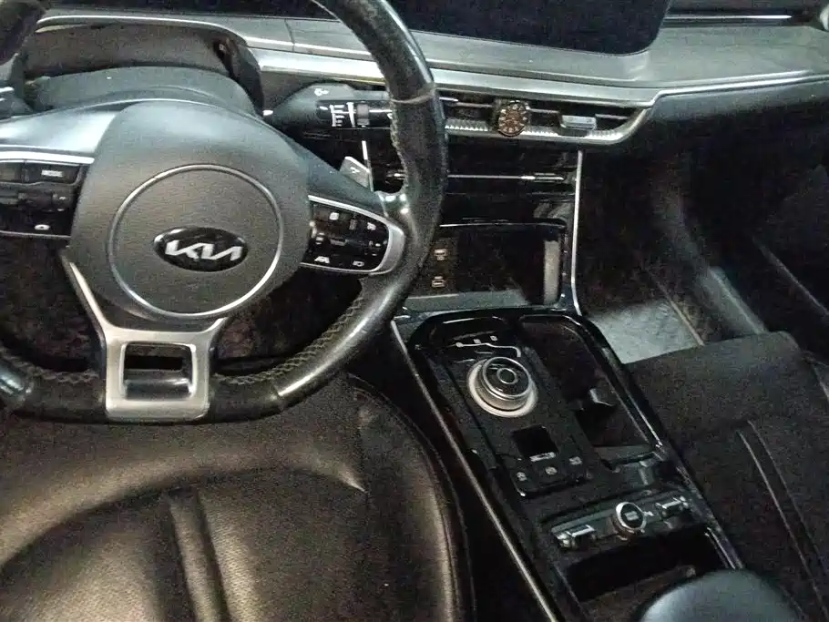 Kia K5 2020 270T CVVD Luxury Edition фото 12