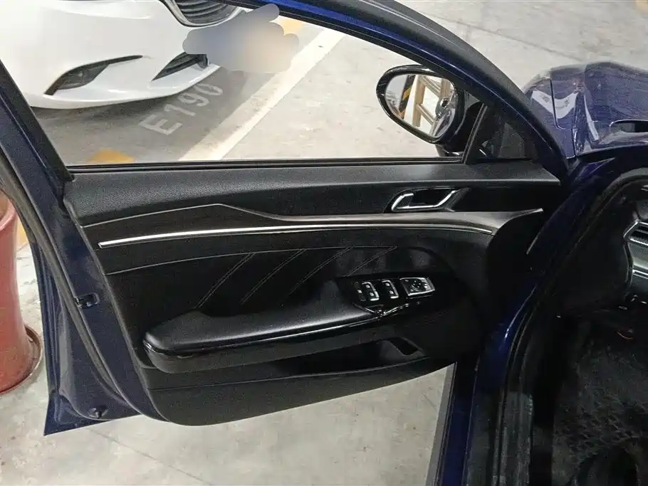 Kia K5 2020 270T CVVD Luxury Edition фото 7
