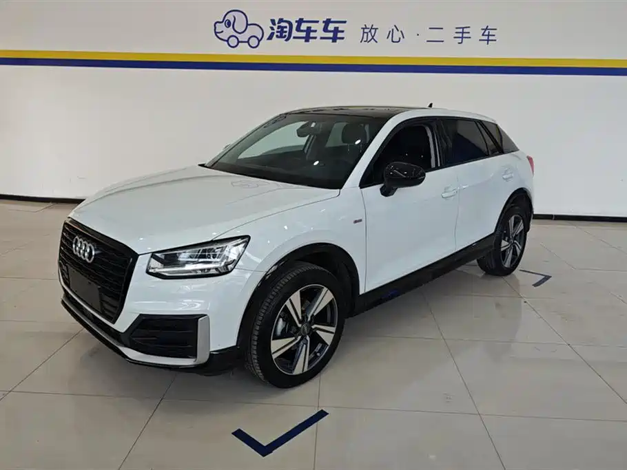 Audi Q2L 2020 35 TFSI Progressive Dynamic Model