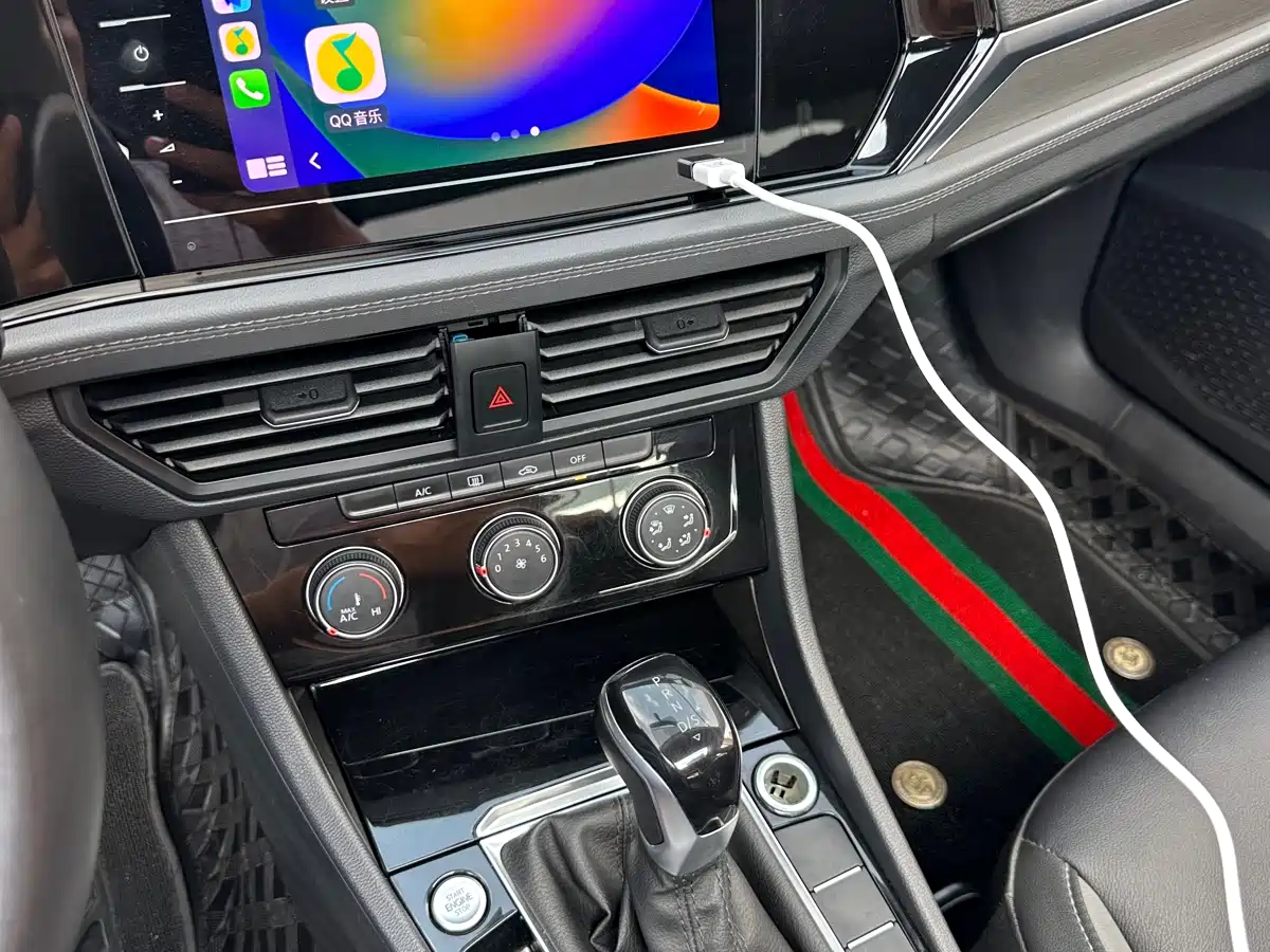 Volkswagen Sagitar 2021 280TSI DSG Surpassing Edition фото 18